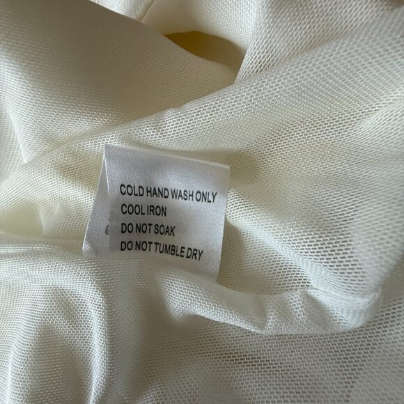 Women's 6 Princess Polly White Cutout O Ring Ribbed Ruched Dress - Picture 10 of 10